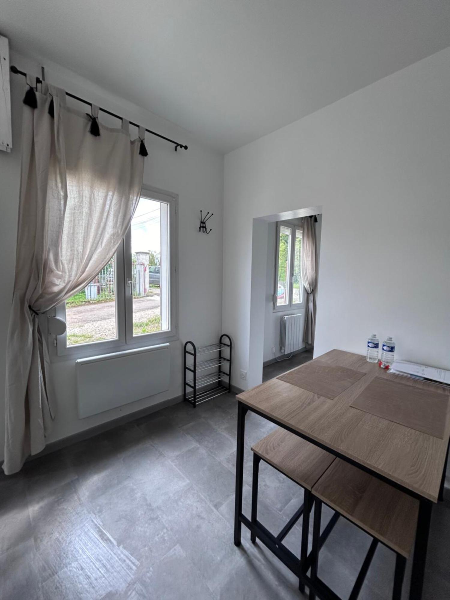 La Petite Maison Brienon-sur-Armancon ภายนอก รูปภาพ
